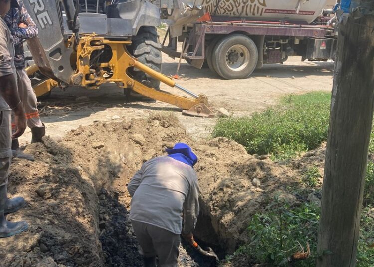 Arregla COMAPA Altamira hundimientos de calles
