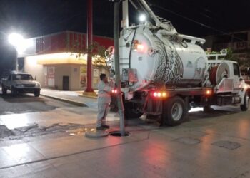 Brinda COMAPA Altamira mantenimiento a líneas de drenaje