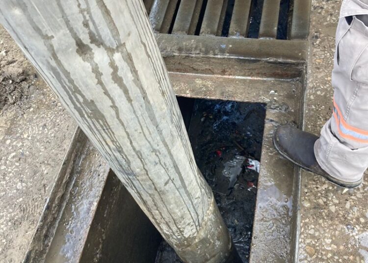 COMAPA Altamira apoya en labores de limpieza de drenes