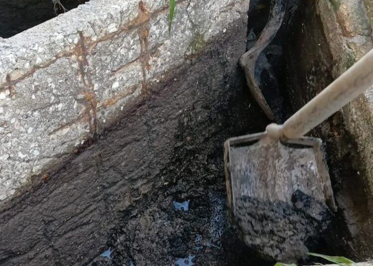 COMAPA Altamira apoya en labores de limpieza de drenes