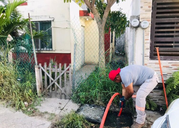 COMAPA Altamira efectúa mantenimiento a líneas generales de drenaje