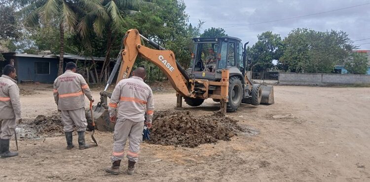 COMAPA Altamira repara fugas de agua en la zona rural