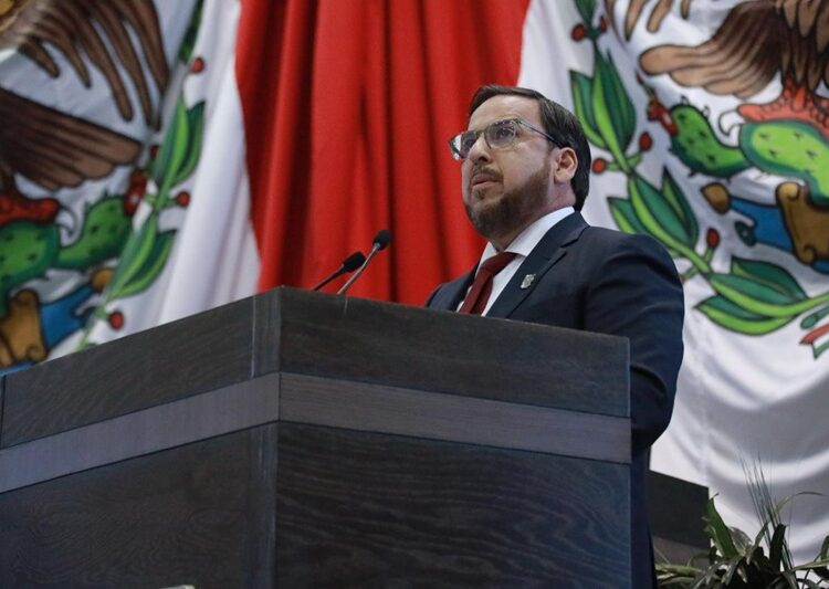 Consolida educación las bases para el bienestar con justicia social