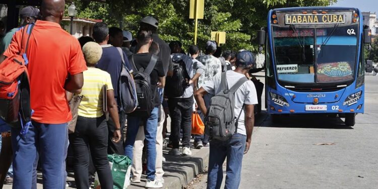 Cuba denuncia “escalada de amenazas” y “agresión militar” por EU