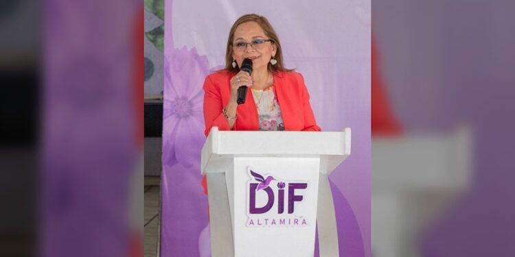 DIF Altamira entrega 50 sillas de ruedas todo terreno