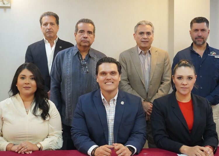 Dialoga HP con empresarios del ‘Consejo de Negocios Regional’