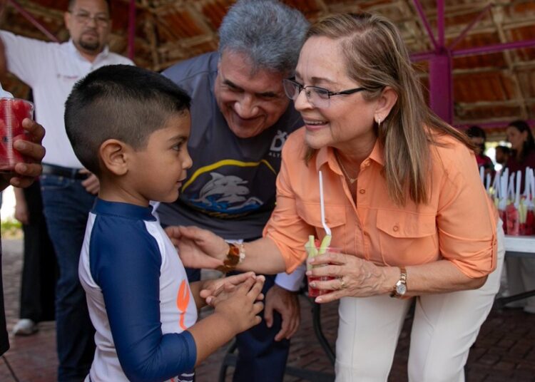 Disfrutan visitantes del Parque Acuático Altamira en ‘Semana Santa’