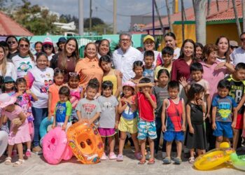 Disfrutan visitantes del Parque Acuático Altamira en ‘Semana Santa’