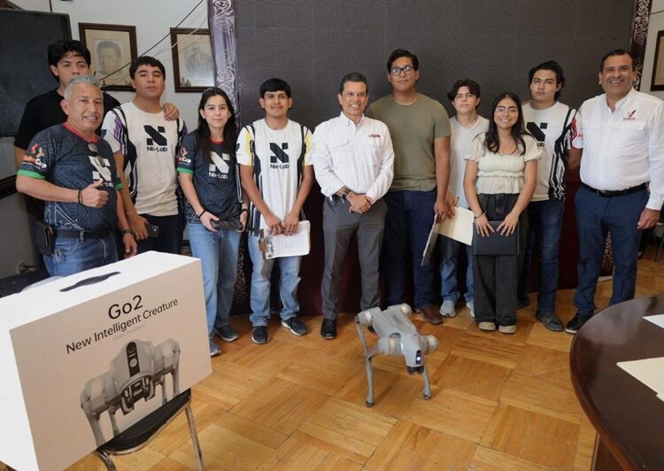 Distingue Cabildo victorense a rescatista de animales