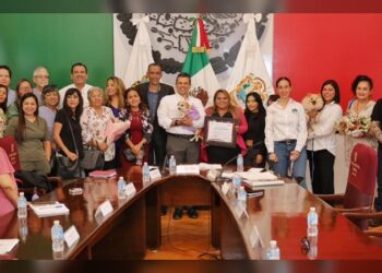 Distingue Cabildo victorense a rescatista de animales