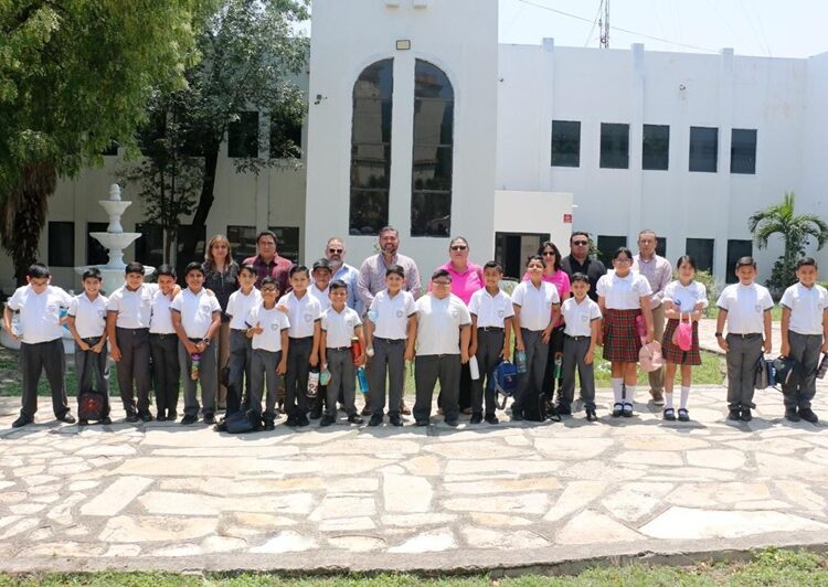 Fortalece SET habilidades digitales y tecnológicas en estudiantes de primaria