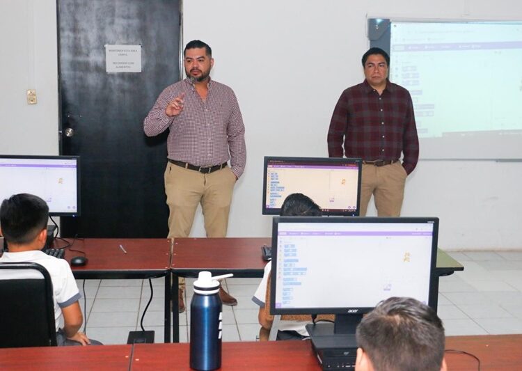 Fortalece SET habilidades digitales y tecnológicas en estudiantes de primaria