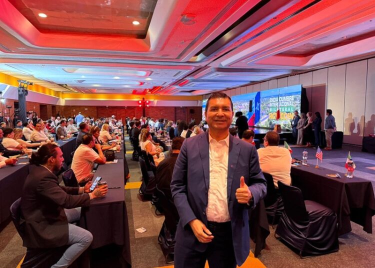 Francisco Chavira cruza fronteras: “Educación, poder y futuro en movimiento”