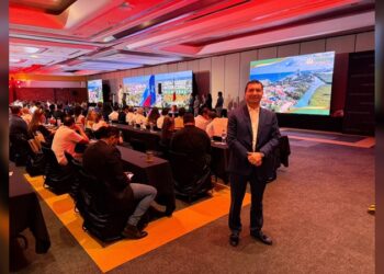 Francisco Chavira cruza fronteras: “Educación, poder y futuro en movimiento”