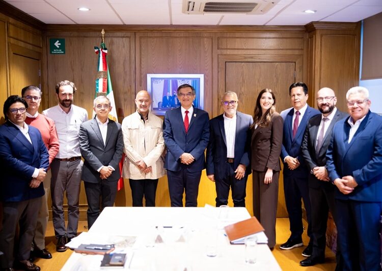 Gestiona AVA ante la SICT impulso a infraestructura ferroviaria y carretera en Tamaulipas