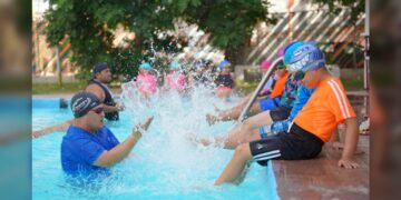 Gobierno de NLD abre inscripciones a ‘Cursos de Natación 2026’