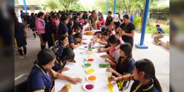 Gobierno de NLD acerca programas y atención a jóvenes a través de IMJUVE
