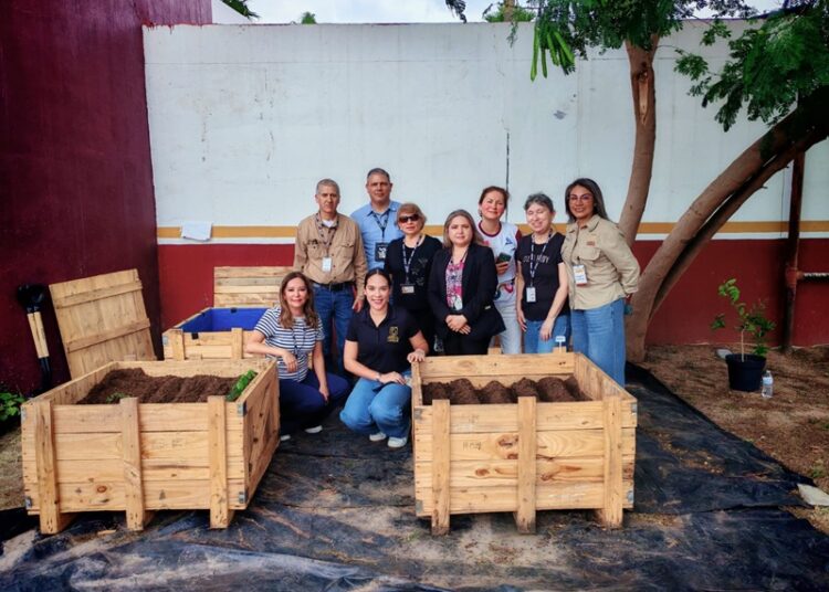 Impulsa NLD la educación ambiental con instalación de ‘Huerto Urbano’ en el SAT