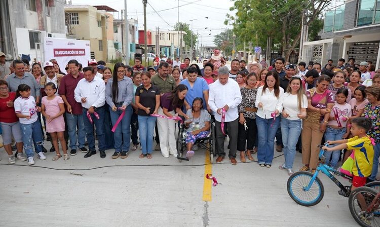 Inaugura AMM más obras de pavimentación en zona centro de Altamira