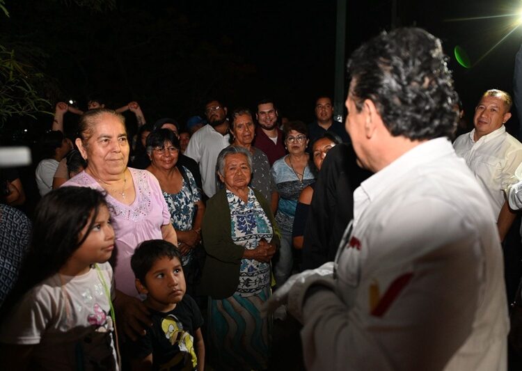 Inaugura alcalde nuevo circuito de alumbrado en boulevard Guadalupe Victoria