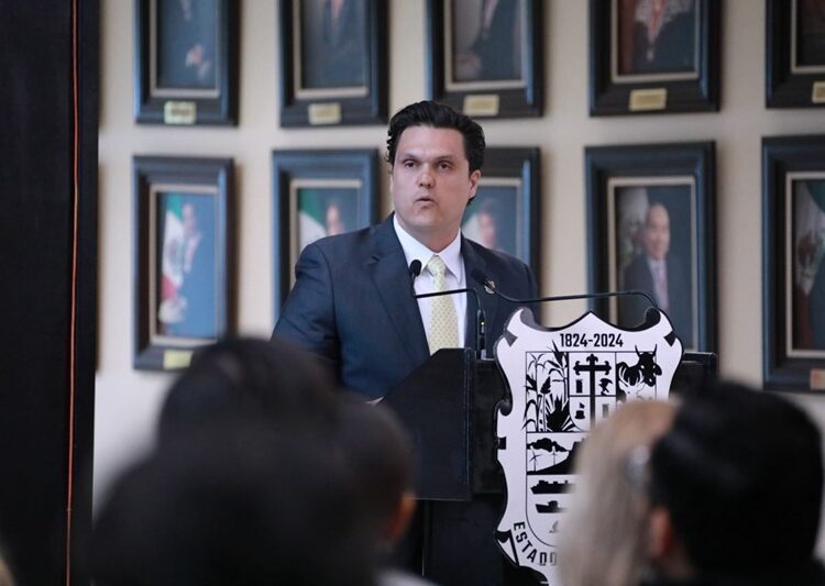 Inicia semana Humberto Prieto, participando en ceremonia cívica junto al Gobernador Américo Villarreal