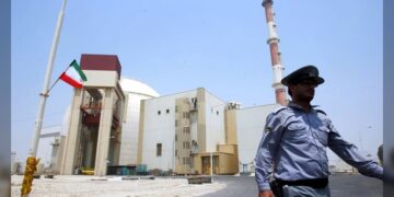 Irán ofrece frenar su programa nuclear por 5 años, EU exige un plazo largo