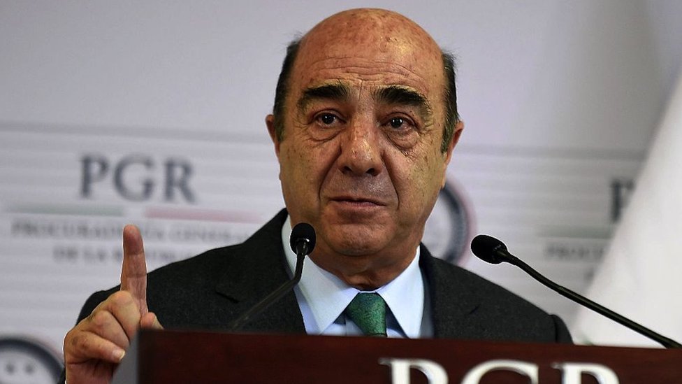 Hospitalizan a Jesús Murillo Karam por derrame cerebral