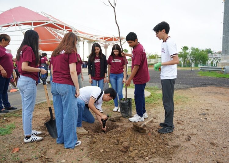 Jóvenes de NLD se suman a ‘Jornada Nacional de Tequios por la Tierra’