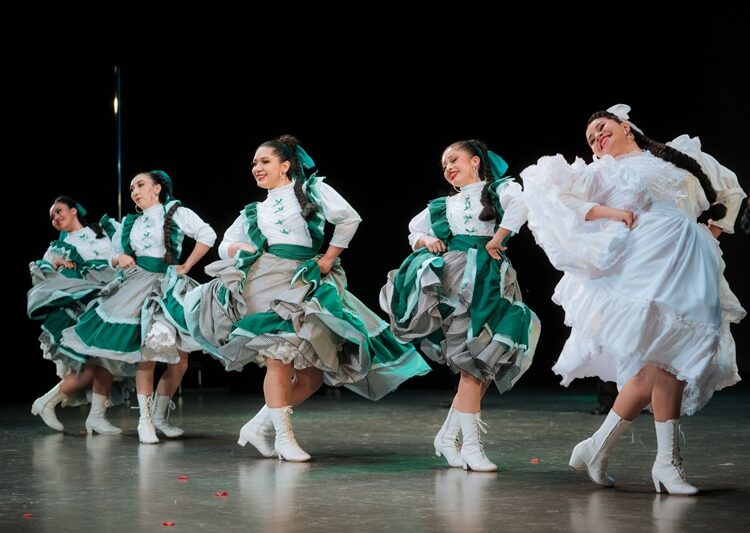 La UAT celebra el ‘Día Internacional de la Danza’ con una gala artística del talento universitario