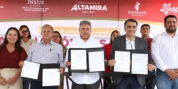Logra Armando Martínez justicia social para habitantes de Los Olivos