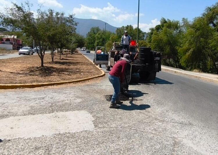 Mantiene Municipio acciones de bacheo en periodo vacacional