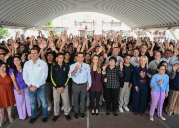 Mejora Municipio espacios educativos en la Secundaria General No. 8