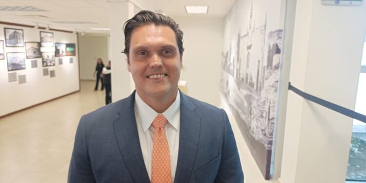 Morena defiende apertura al diálogo durante comparecencias en el Congreso