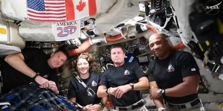 Los astronautas de ‘Artemis II’ regresaron a la Tierra