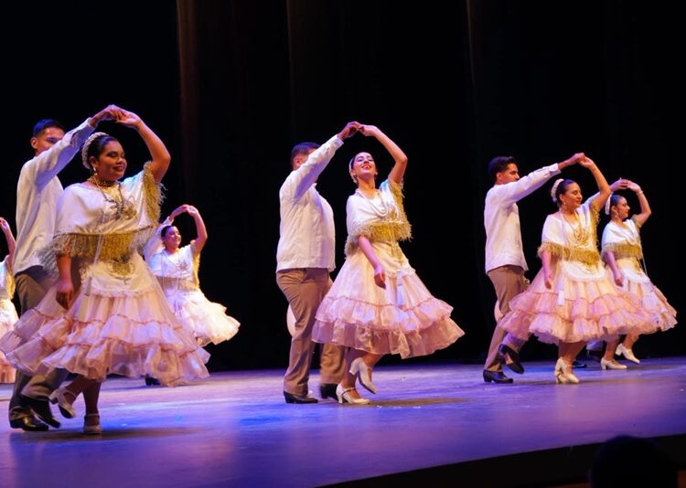 NLD celebra con éxito “La Huasteca está de fiesta” en el Centro Cultural
