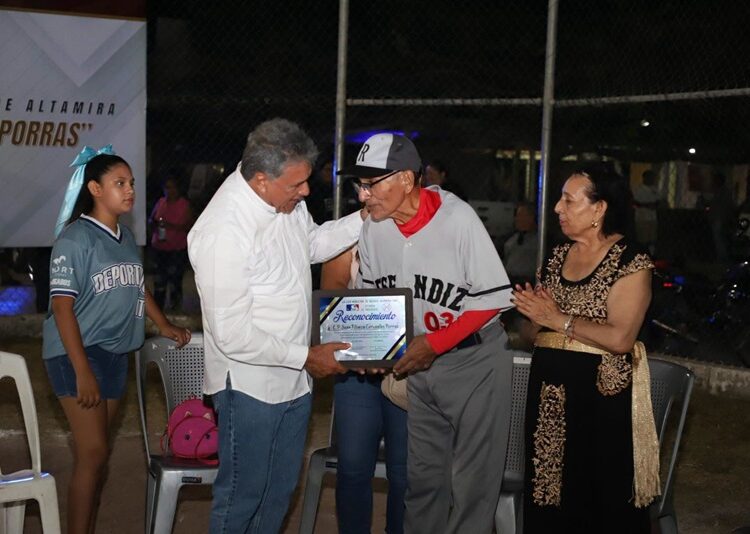 Reafirma Armando Martínez compromiso con el deporte en Altamira