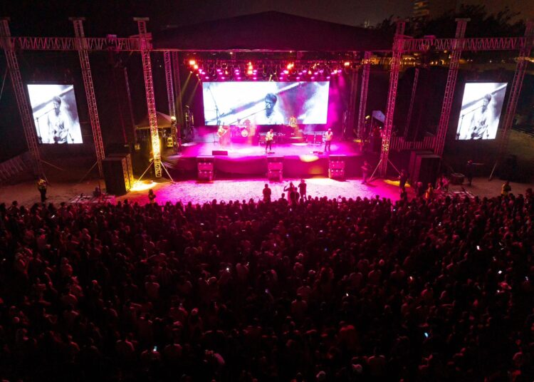 Turistas de CDMX y Nuevo León desbordan playas tamaulipecas