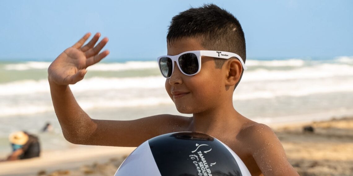 Turistas de CDMX y Nuevo León desbordan playas tamaulipecas