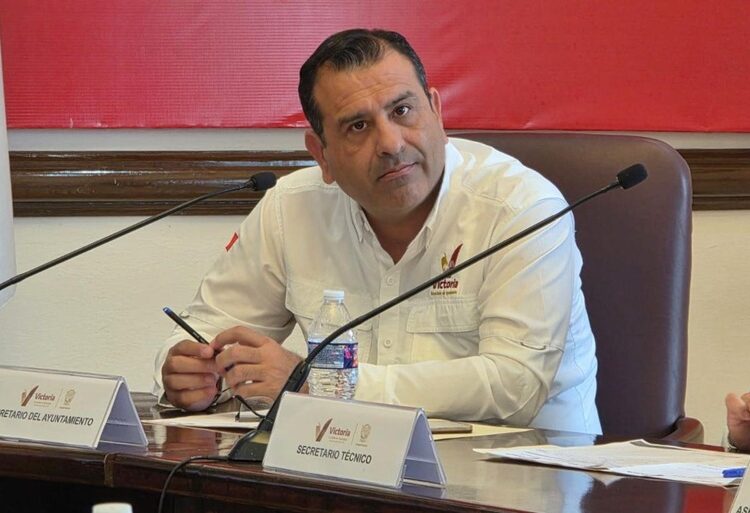 Sesiona Mesa de Ordenamiento Territorial en Victoria