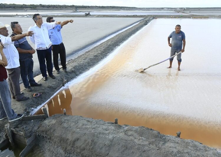 Supervisa Américo Villarreal proyectos productivos y deportivos en el sur de Tamaulipas