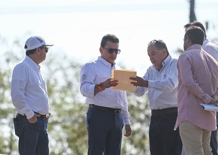 Supervisa alcalde rehabilitación de fugas y limpieza de drenes pluviales en Victoria