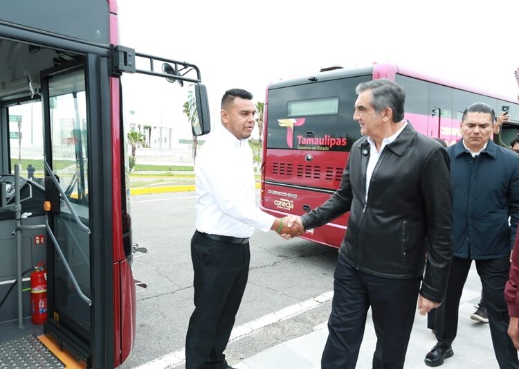 Supervisa gobernador unidades del nuevo sistema de transporte público de Tamaulipas