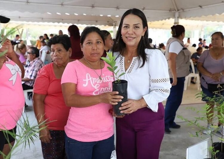 Traslada Blanca Guzmán beneficios a Estación Colonia