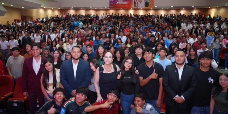 Carmen Lilia impulsa espacios para el desarrollo integral de jóvenes
