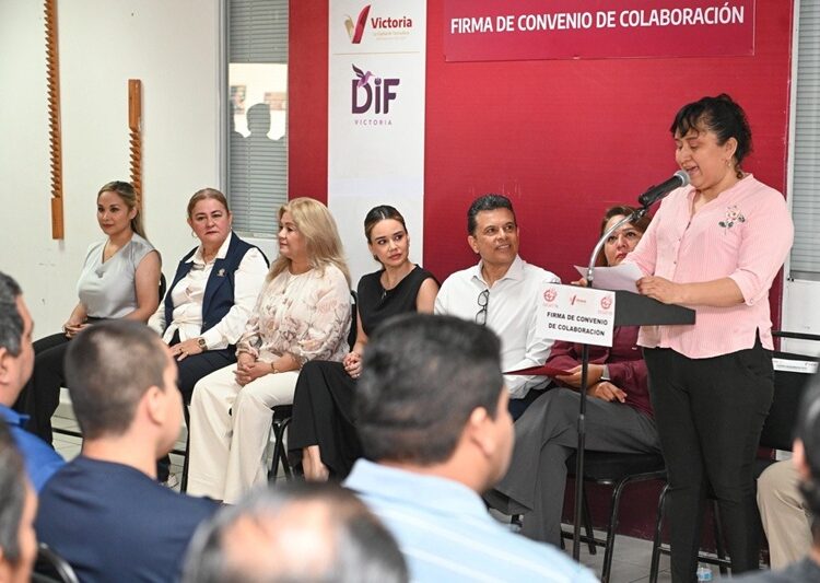 Acuerdan CECATI y Municipio capacitación para servidores públicos