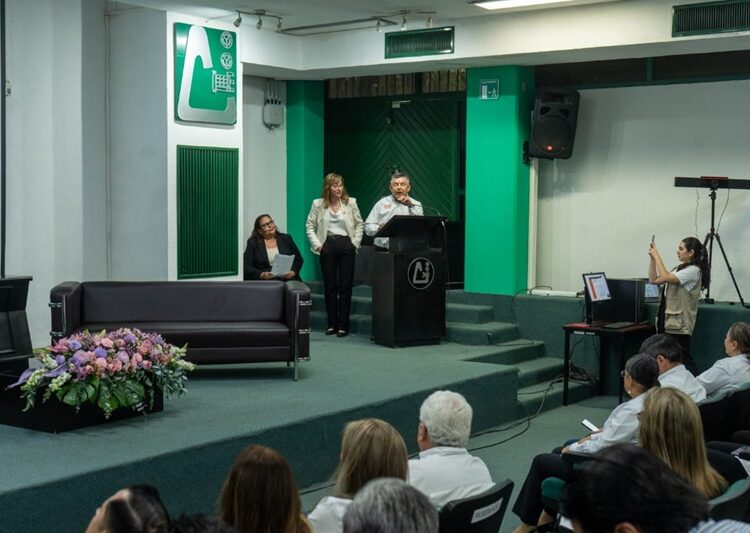 Analiza UAT desafíos y oportunidades de la inteligencia artificial