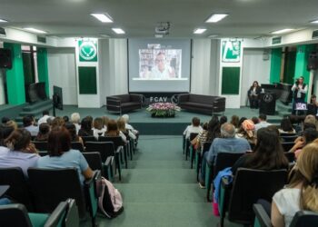 Analiza UAT desafíos y oportunidades de la inteligencia artificial