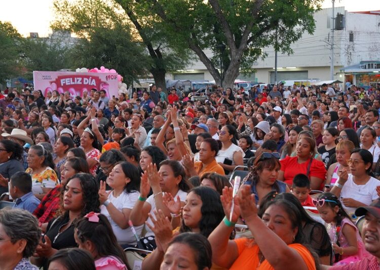 Anuncia Carmen Lilia rutas de transporte al finalizar festejo del ‘Día de las Madres’