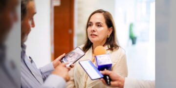 “Apresurado, intentar acabar antes con las clases”: diputada de Morena