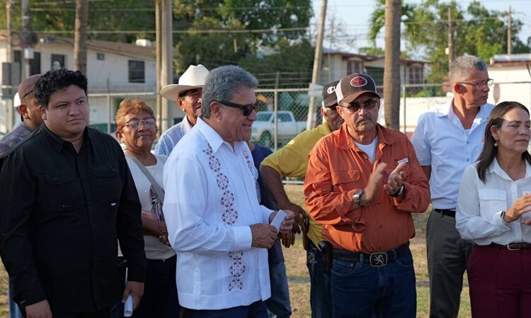 Arranca Armando Martínez rehabilitación de alumbrado en espacios deportivos